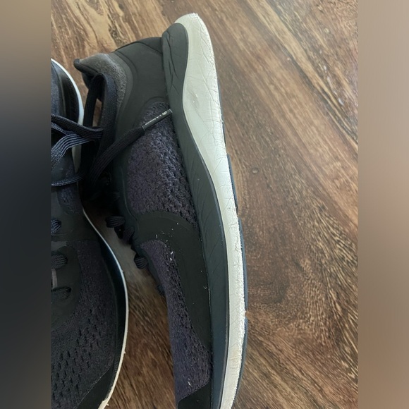 Lululemon Athletica Black Sneakers with Breathable Mesh - Picture 10 of 16